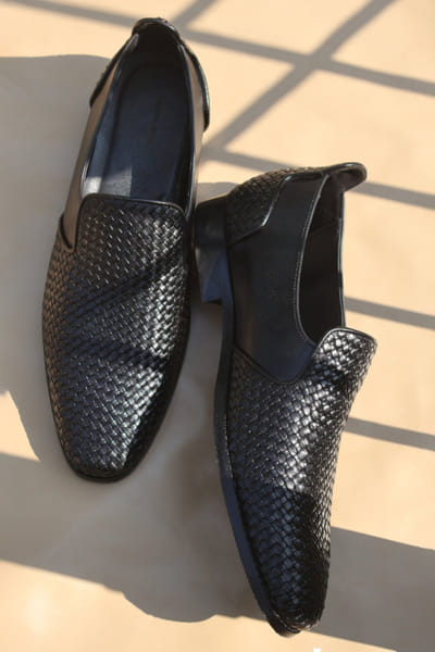 Shradha Hedua Black textured moccasin shoes SHRAJUL26D149151