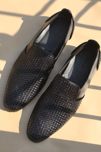 Shradha Hedua Black textured moccasin shoes SHRAJUL26D149151