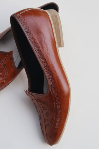Shradha Hedua Brown embossed leather mojris SHRAJUL26D149153