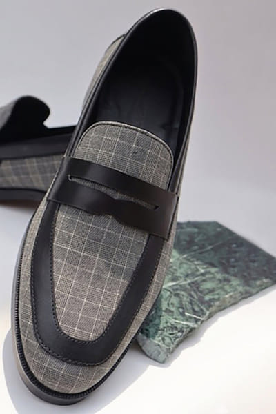 Shradha Hedua Black and grey checkered penny loafers SHRAJUL26D149156