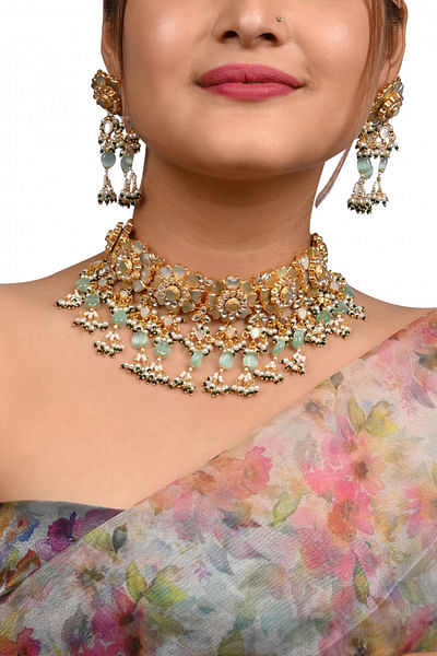 Gold plated jadau kundan necklace set