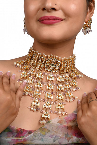 Gold plated kundan embellished necklace set