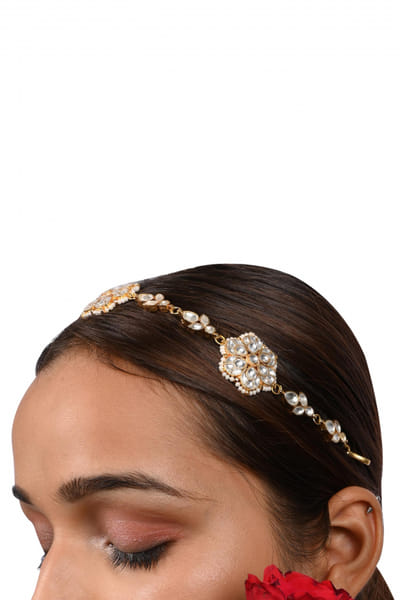 Gold plated floral kundan sheeshphool