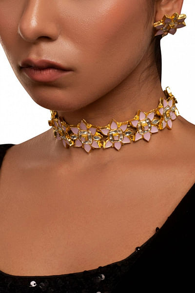 Gold plated floral necklace set