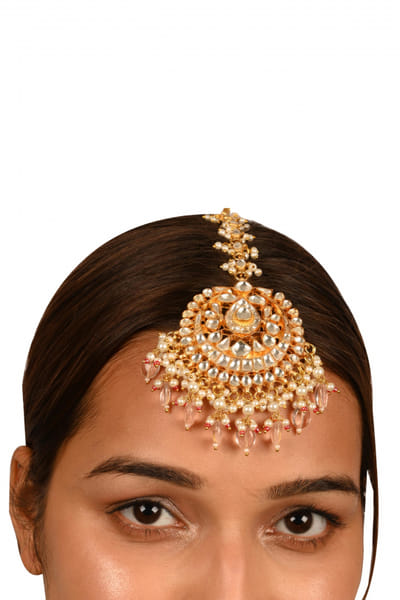 Gold plated kundan embellished maang tikka