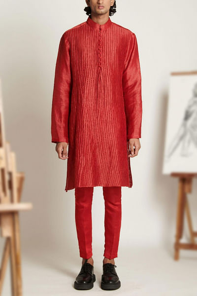 Red textured silk kurta set