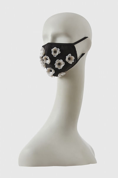 Ivory floral skein face mask