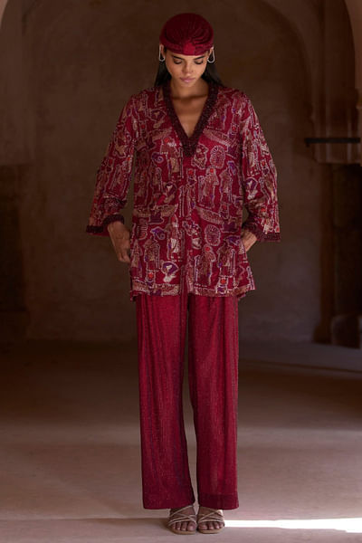 Maroon figurine printed crystal tunic set