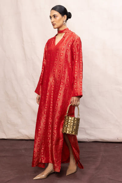 Ekaya Red embossed handwoven banarasi kurta set EKAYJUL26D148966