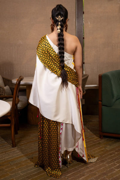 Saim Off-white printed one shoulder top-skirt set SAIMMAY26D145603