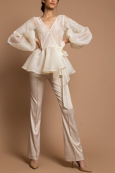 White srap blouse with pants