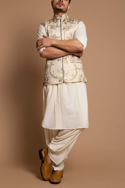 Ivory pathani with bandi jacket