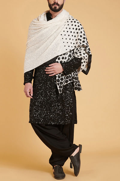 Black embroidered kurta set