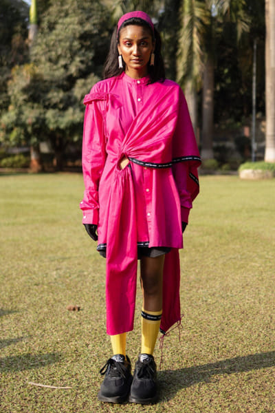 Saim Fuchsia logo print cut-out sari drape shirt SAIMMAY26D145620