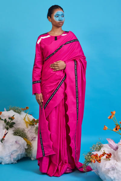 Saim Fuchsia pink logo prints scalloped sari set SAIMMAY26D145630