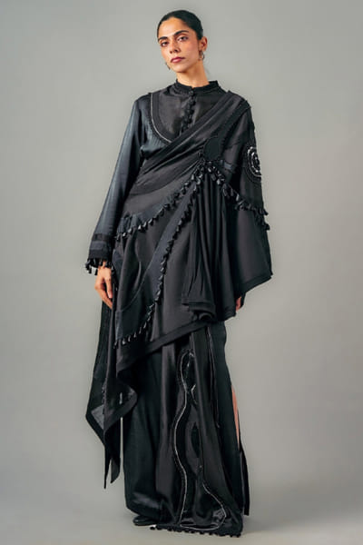 Black embroidered skirt set