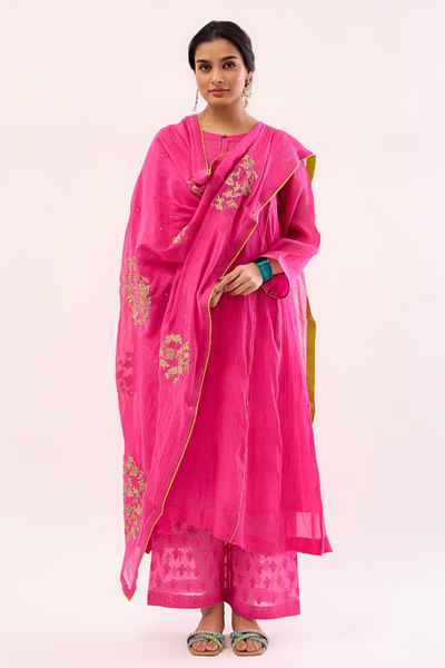Magenta mulmul kurta set
