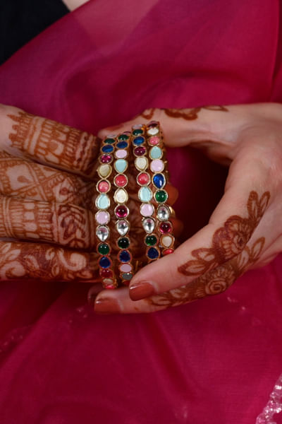 Multicolour kundan bangles