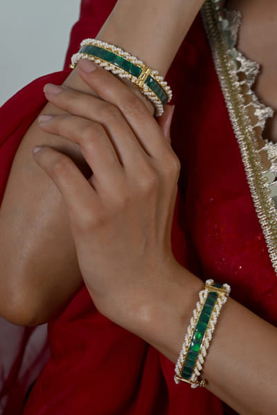 Shlok Jewels Green and white embellished bangles SHLOJUN26D247744