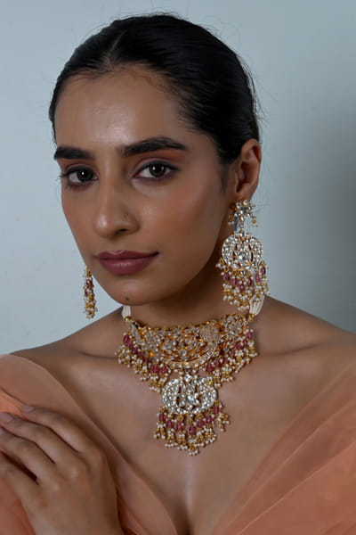 Shlok Jewels White kundan choker set SHLOJUN26D147654