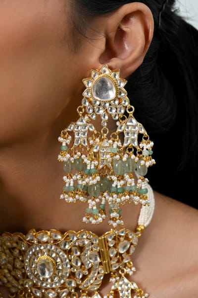 Shlok Jewels White and green kundan-embellished choker set SHLOJUN26D147671
