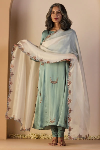 Blue embroidered kurta set