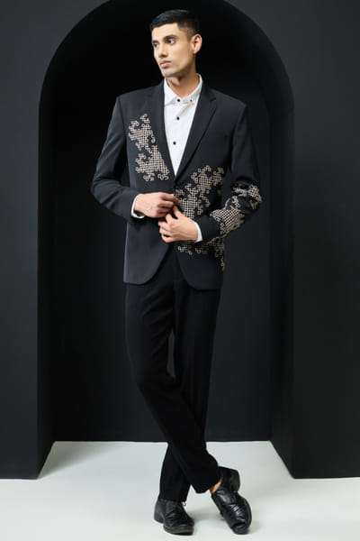Sarab Khanijou Black thread embroidered jacket set SARAMAY26D144205