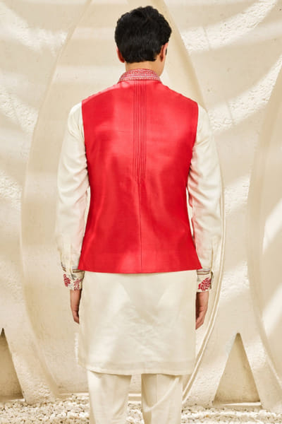 Sarab Khanijou Red floral embroidered Nehru jacket set SARAJUL26D148729