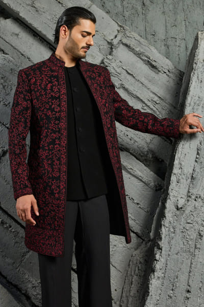 Sarab Khanijou Black-wine hand embroidered open jacket set SARAJUL26D149537