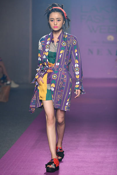 Multicolor embroidered jacket set