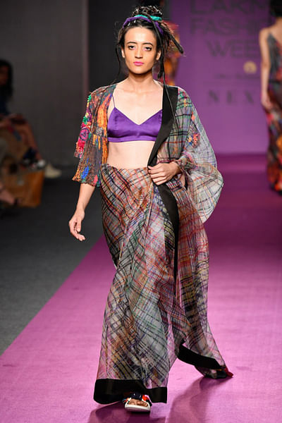 Multicolor leheriya print sari