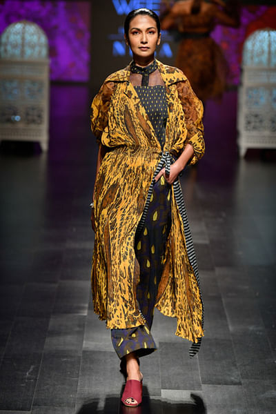 Paisley print kaftan, shirt & pants