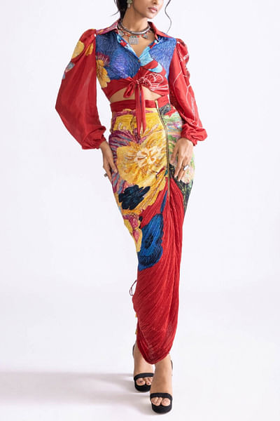 Red floral printed pleated skirt set