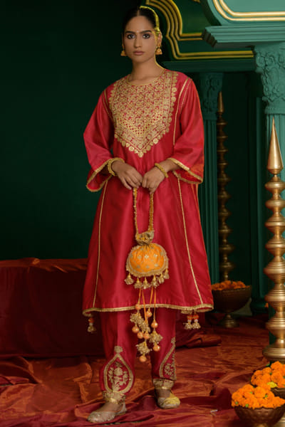 Saina Kapoor Fuchsia pink gota embroidered choga set SAISEP25D133236