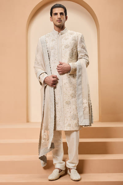 Sarab Khanijou Ivory cutdana embroidered sherwani set SARAMAY26D245390