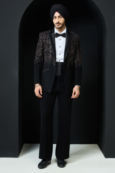 Sarab Khanijou Black pearl embroidered tuxedo set SARAMAY26D245362