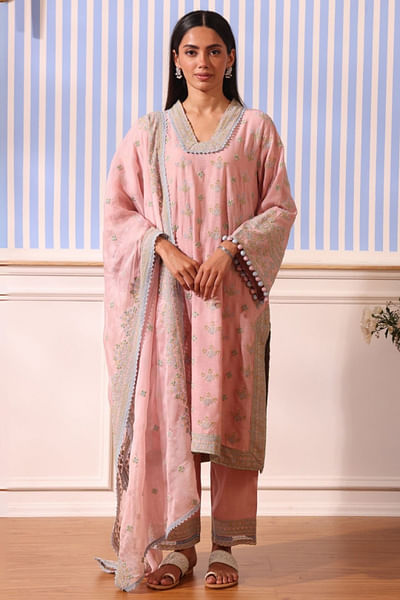 Pastel pink floral embroidered kurta set