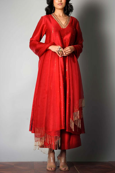 Red embroidered kurta set