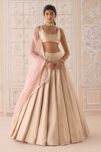Pearl pink brocade pleated lehenga set