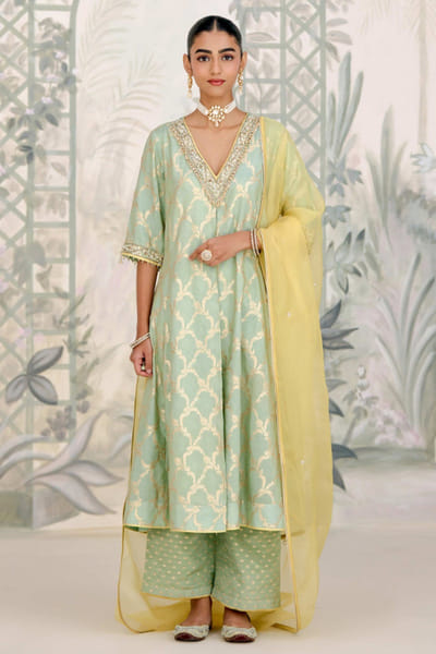 Shyam Narayan Prasad Smoke green zardozi embroidered kurta set SHYAPR26D142388