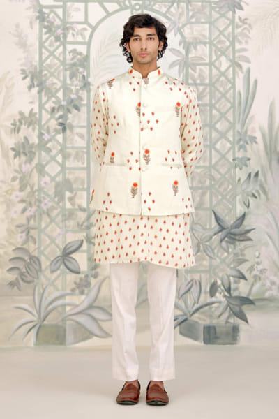 Off white printed bandi kurta set