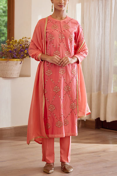 Pink applique embroidered kurta set