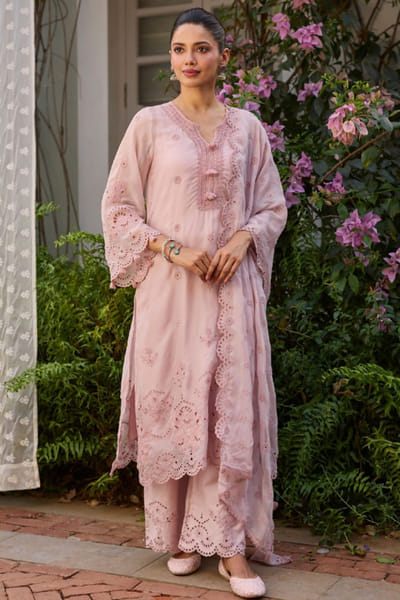Mulmul Pink embroidery kurta set MULMJUL26D149663