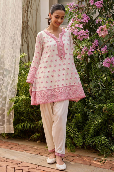 Mulmul Off white organza kurta set MULMJUL26D250756