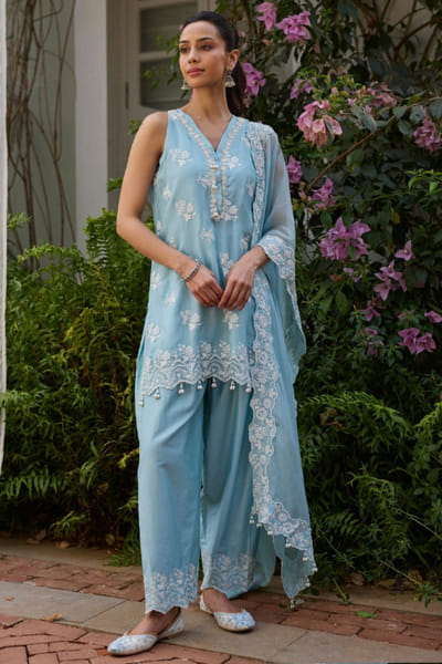 Mulmul Light blue embroidered kurta set MULMJUL26D250769