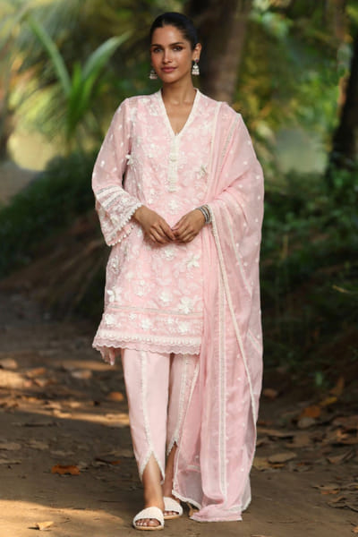 Pink floral embroidered kurta set