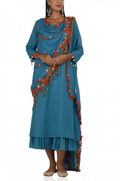 Blue draped dupatta with midi dress