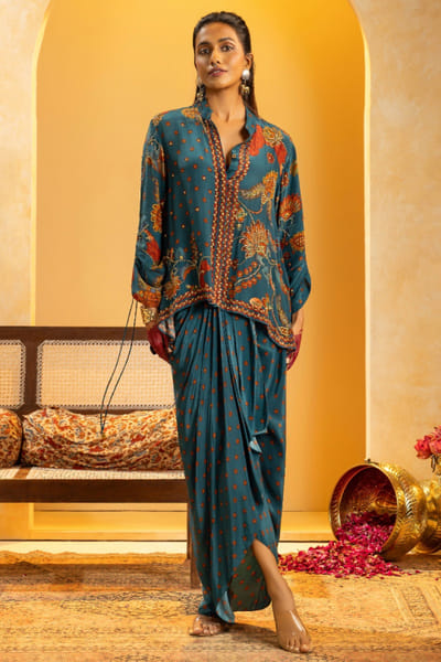 Blue printed drape skirt set