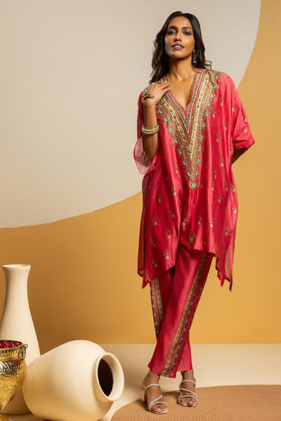 Pink embellished kurta set