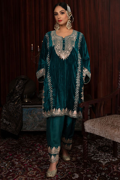 Hydra blue Kashmiri embroidered kurta set